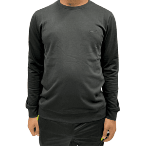 Nike plain